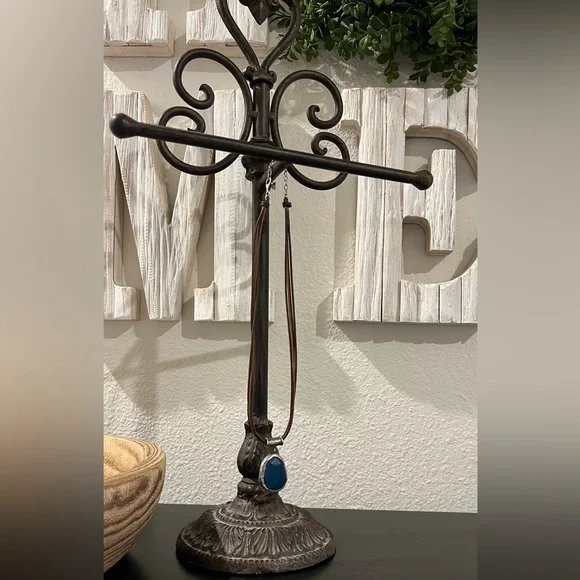 Silpada 925 sterling silver and blue jade necklace. - Picture 1 of 6